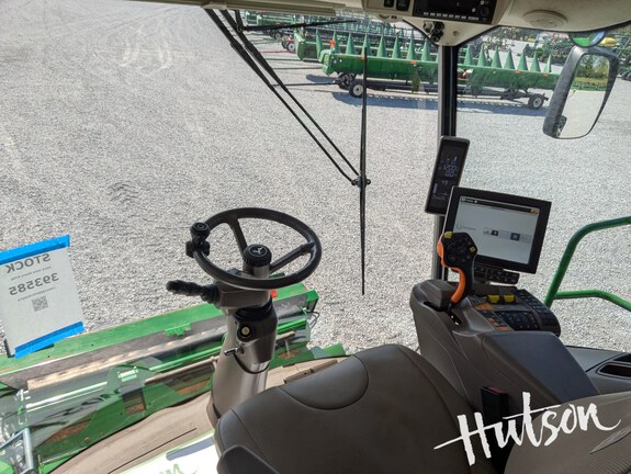 Photo of 2022 John Deere S790