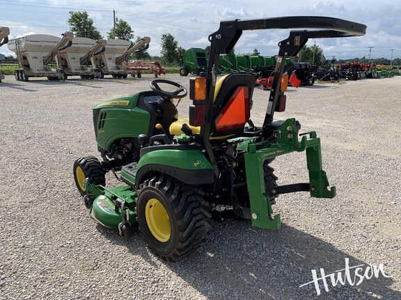 Photo of 2017 John Deere 1025R