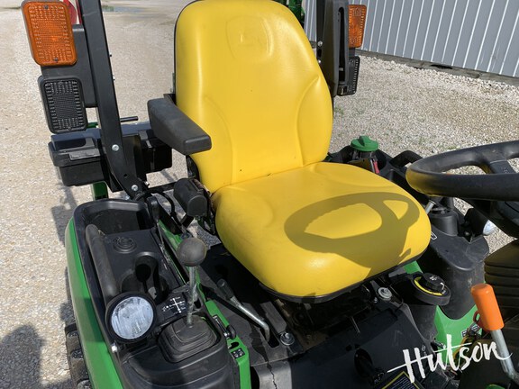 Photo of 2017 John Deere 1025R