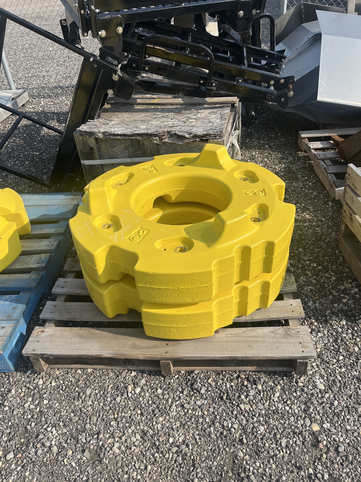 2024 John Deere 550KG Image 4