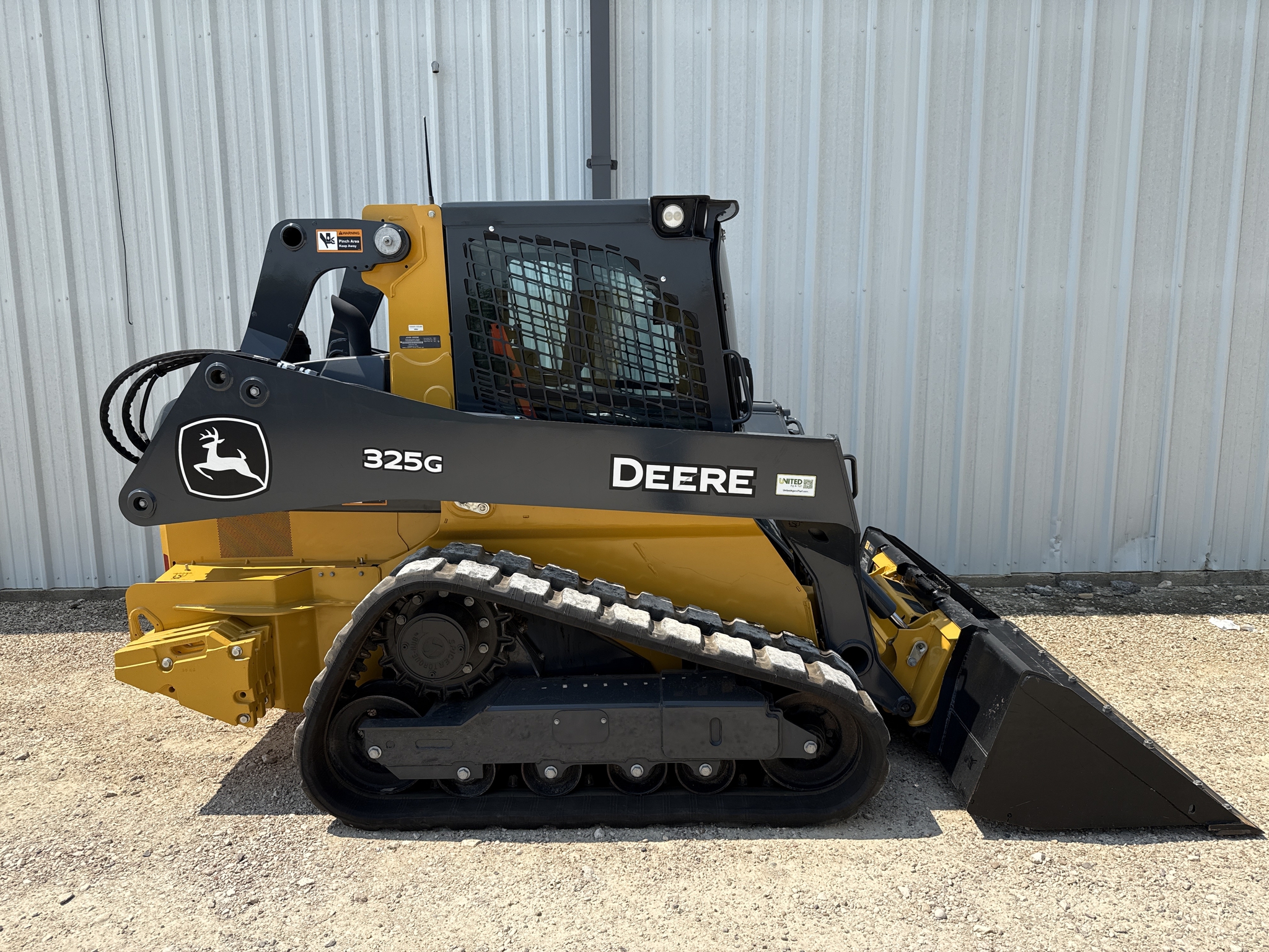 2023 John Deere 325G Image 7