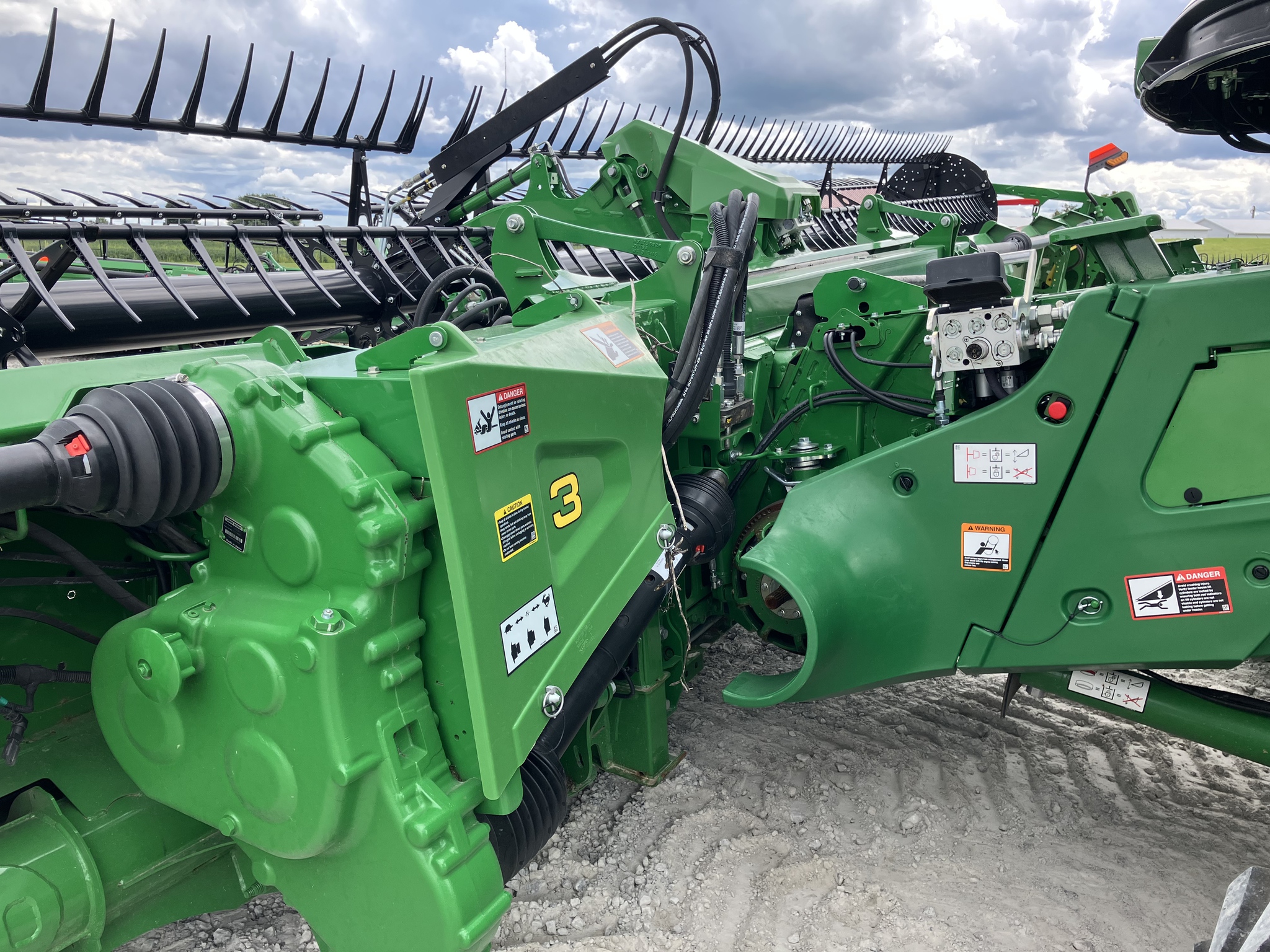 2024 John Deere HD50F Image 4
