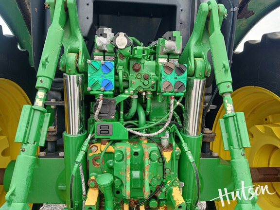 Photo of 2013 John Deere 6170R