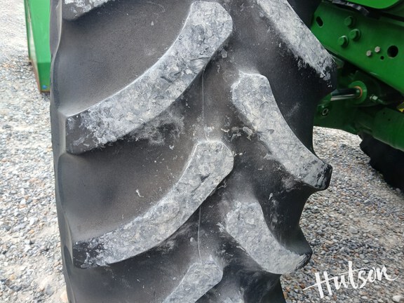 Photo of 2013 John Deere 6170R