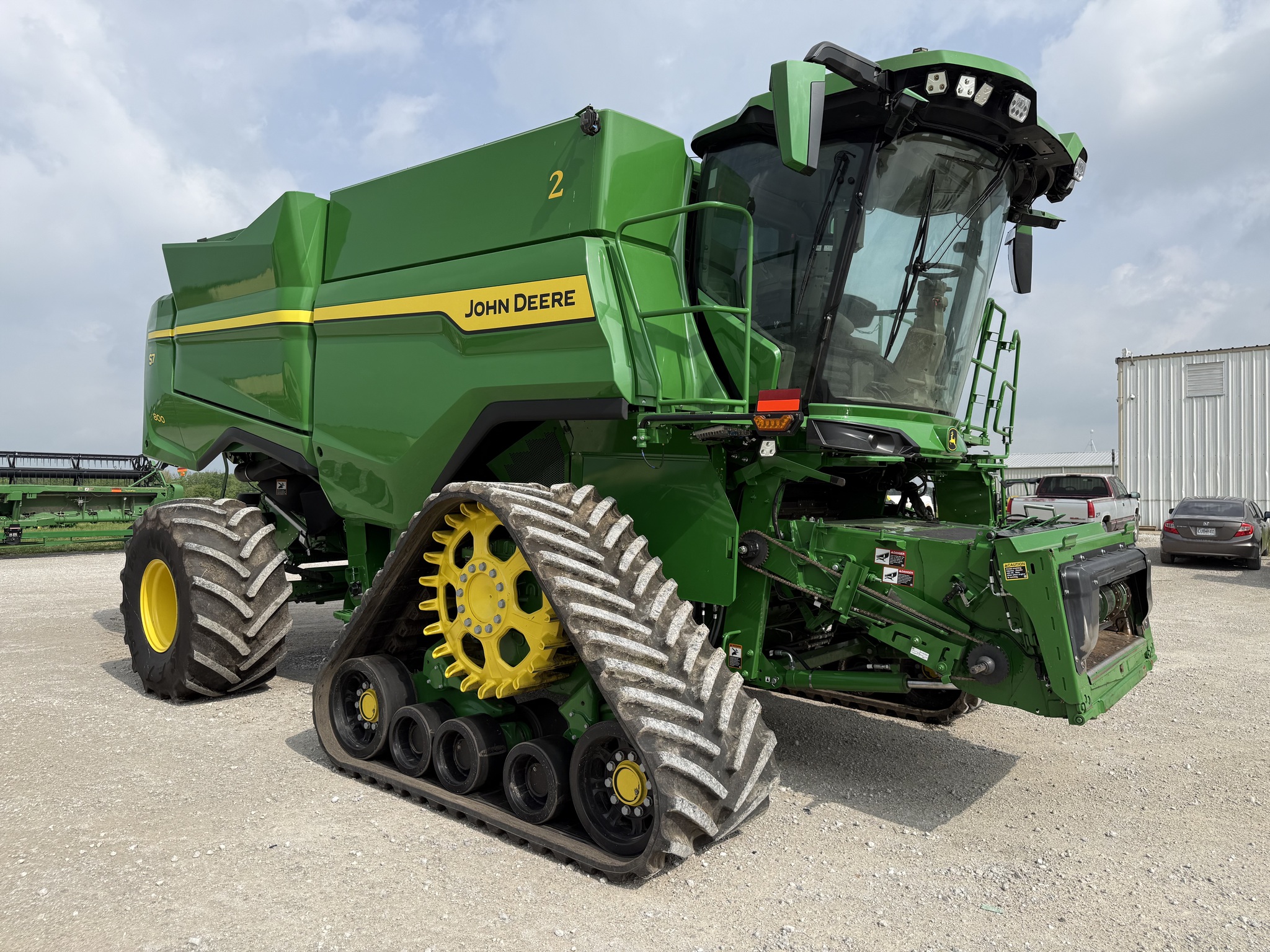  2025 John Deere S7 800 at Heritage Tractor in Nevada, MO