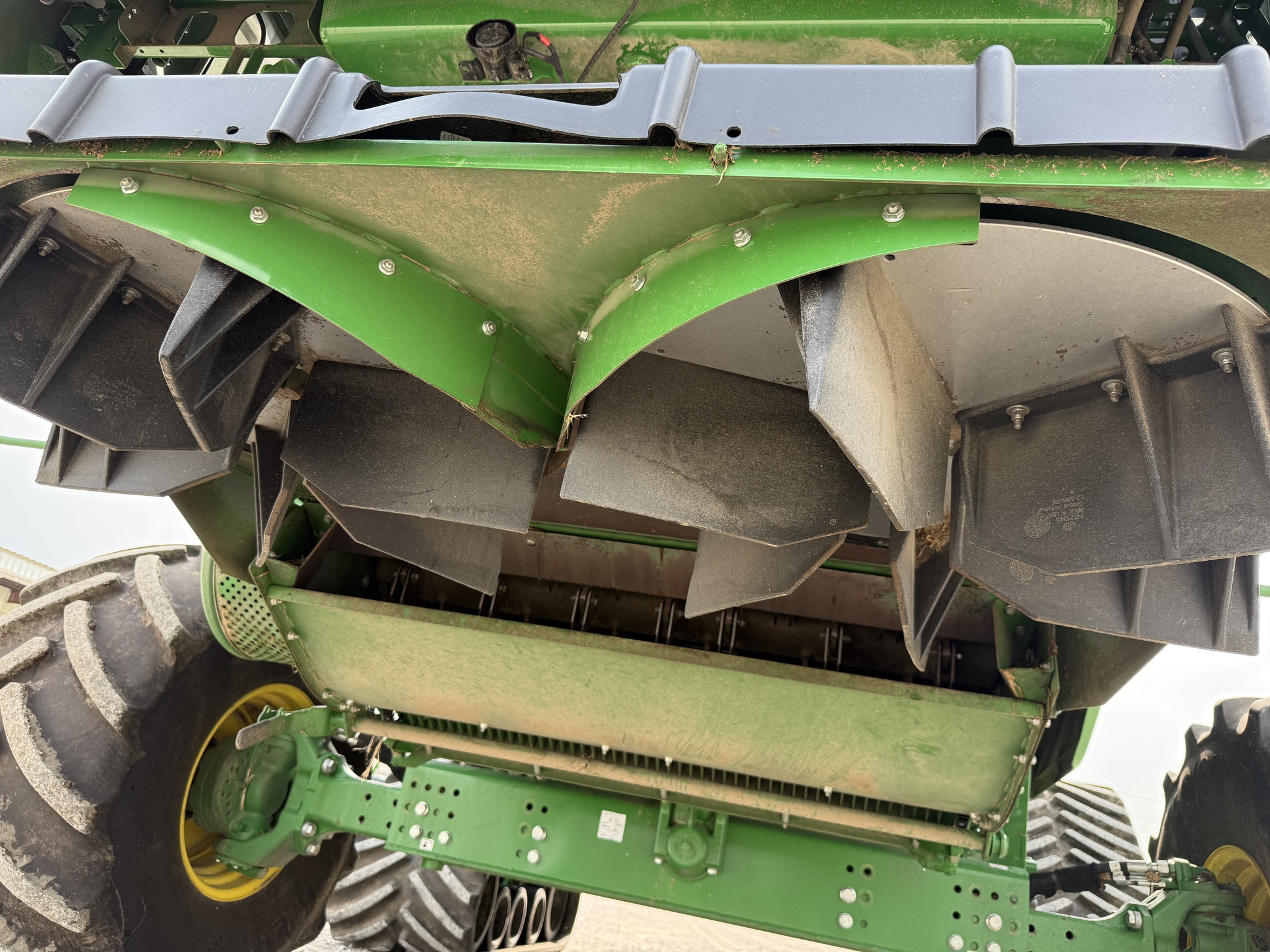  2025 John Deere S7 800 at Heritage Tractor in Nevada, MO