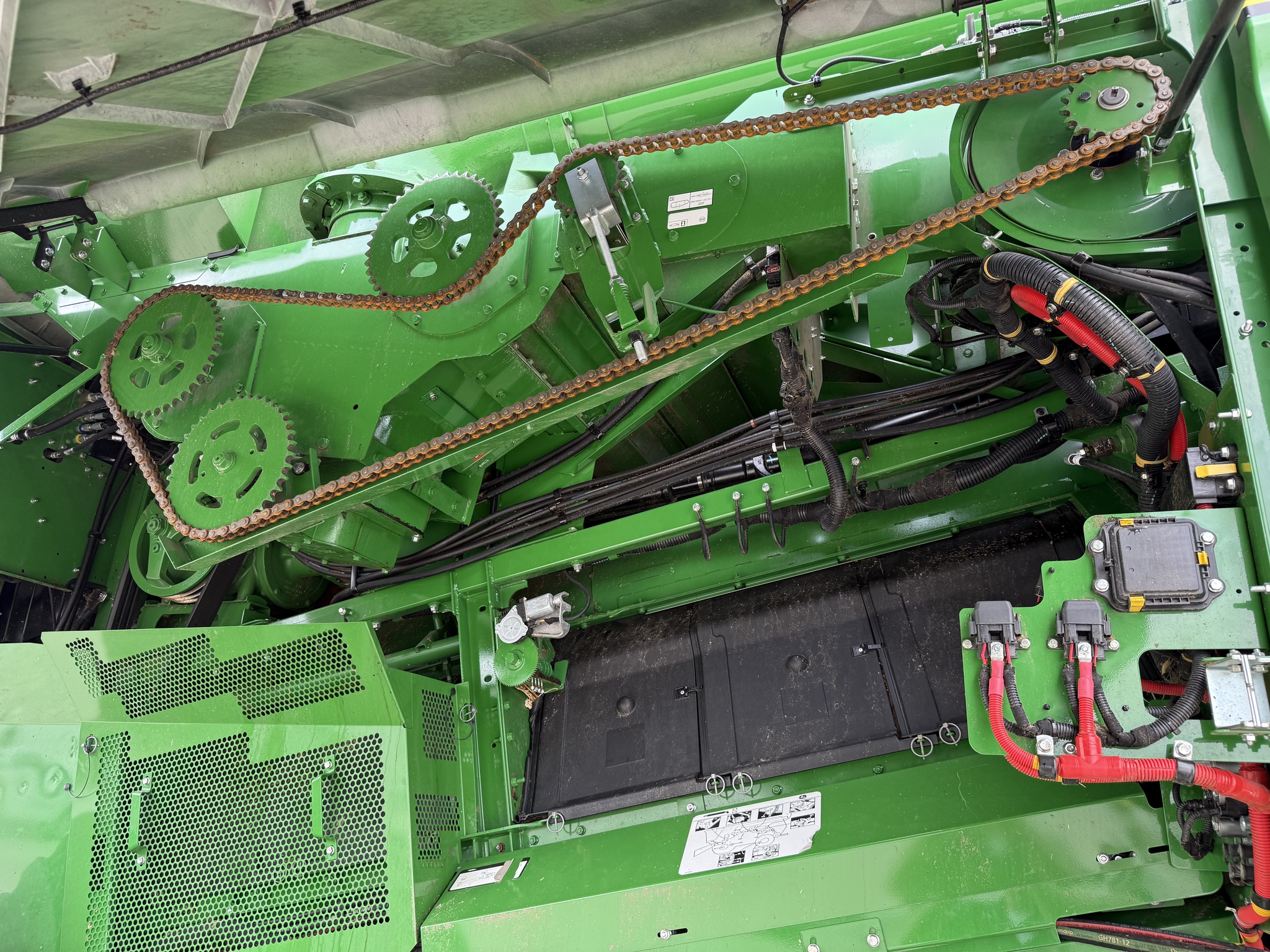  2025 John Deere S7 800 at Heritage Tractor in Nevada, MO