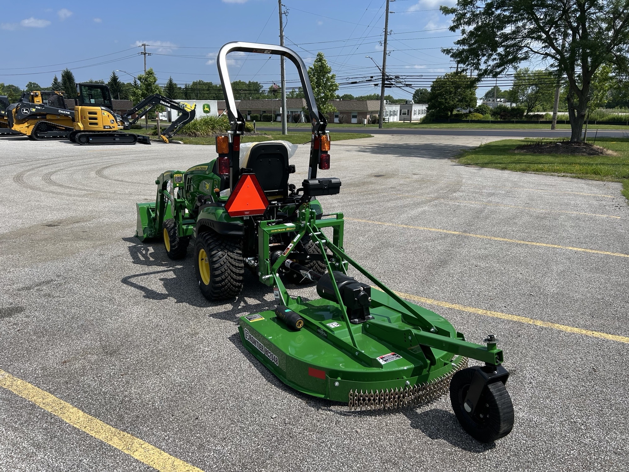 2025 John Deere 1025R Image 4