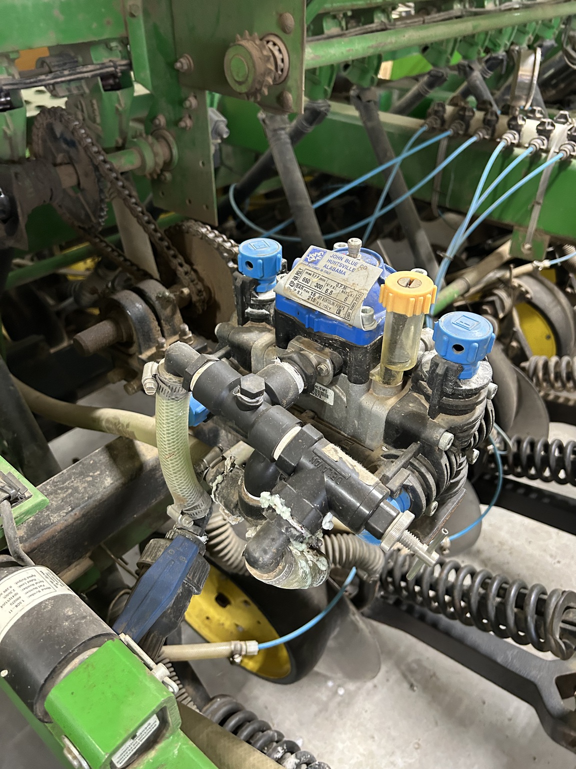 1993 John Deere 750 Image 17