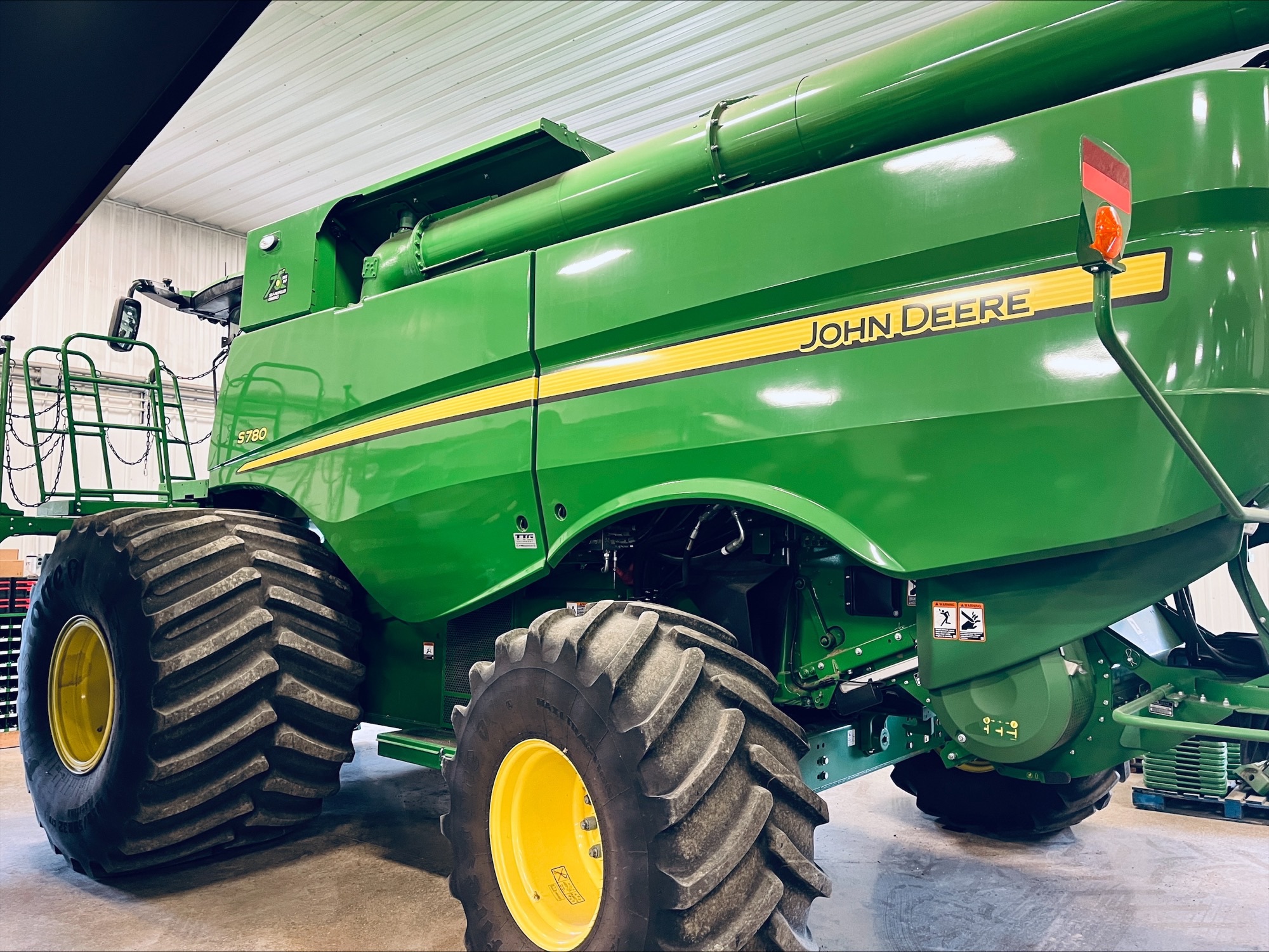 2022 John Deere S780 Image 6