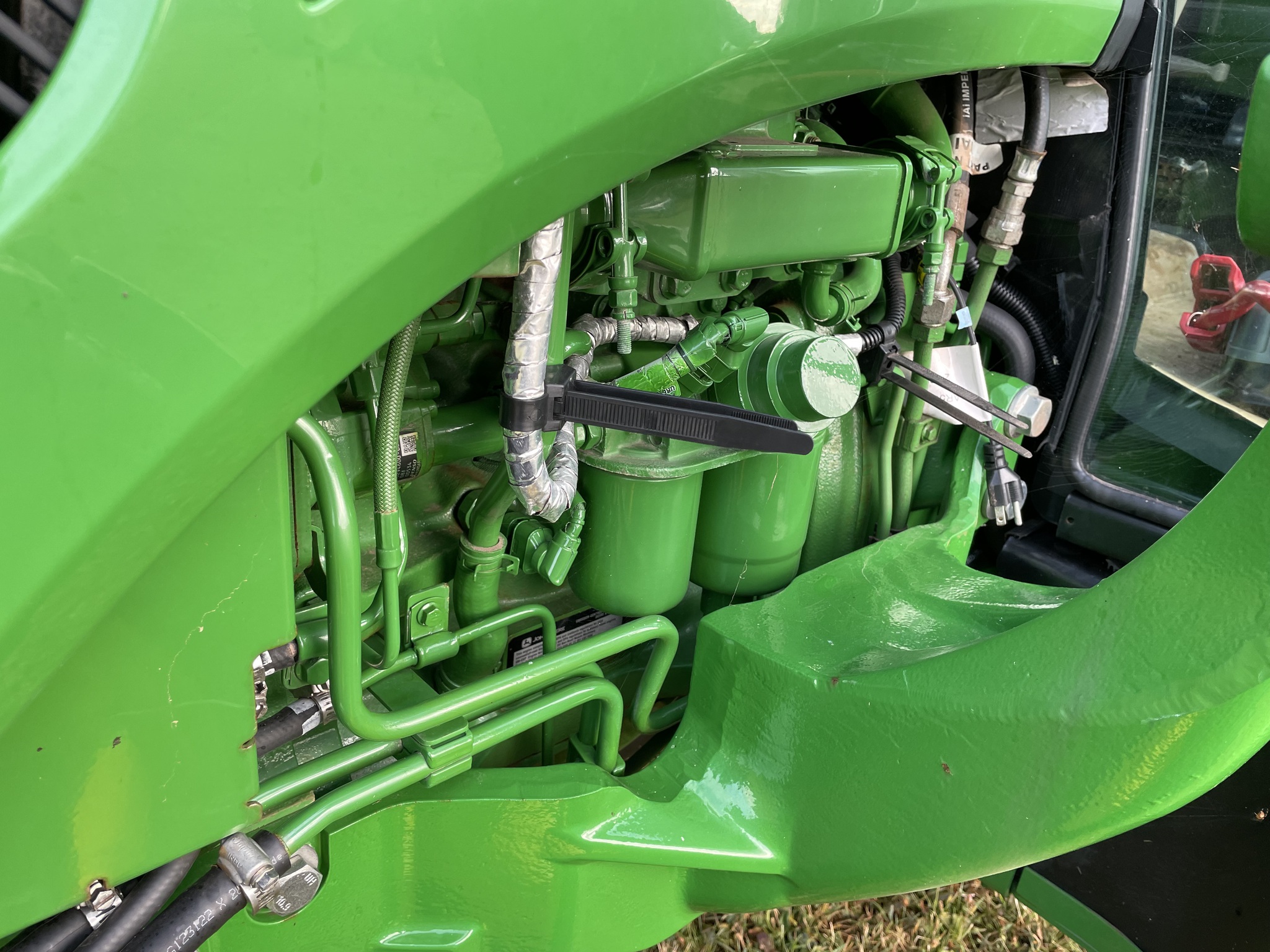 2023 John Deere 5075E Image 11