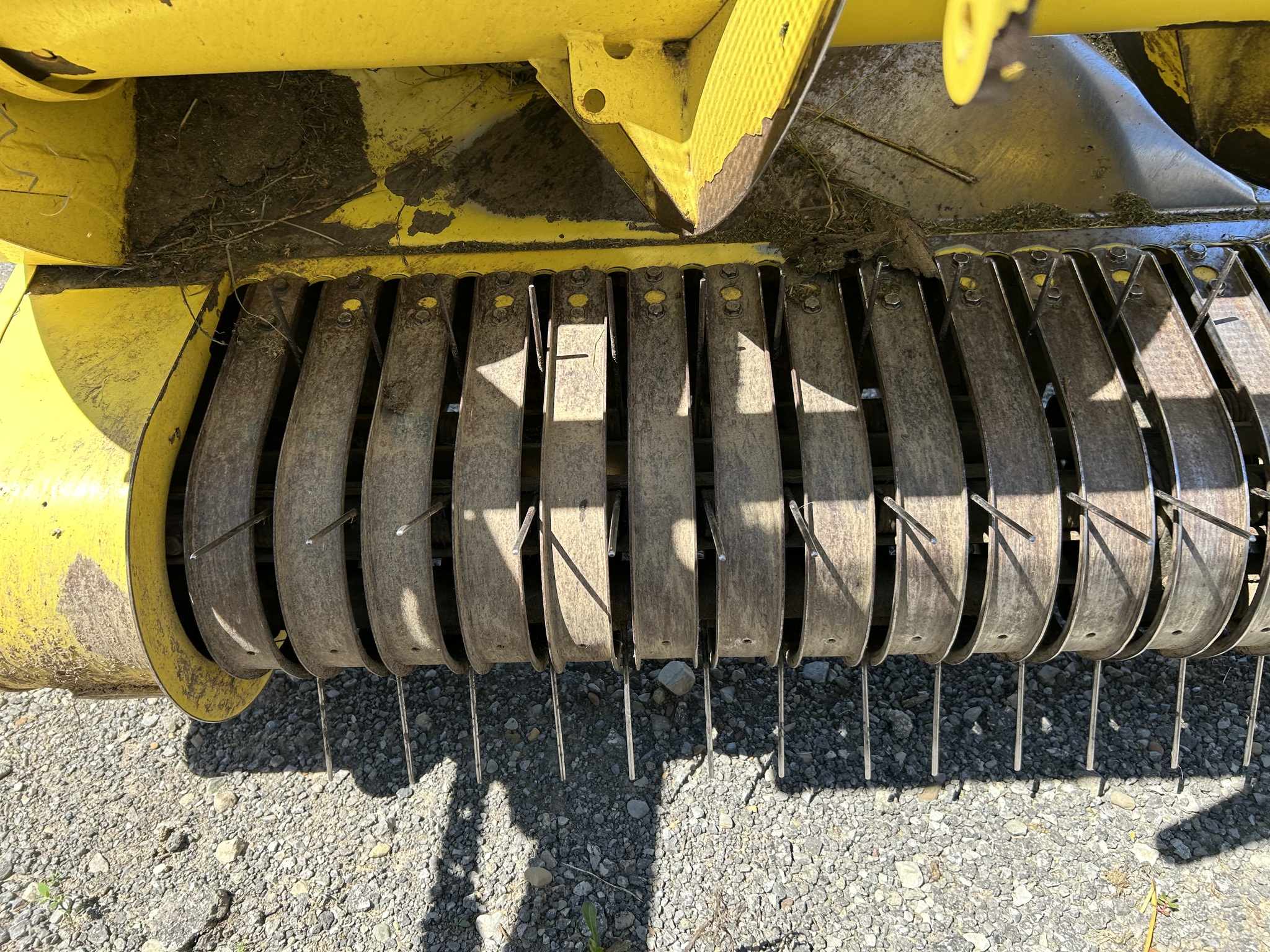 2016 John Deere 639 Image 2