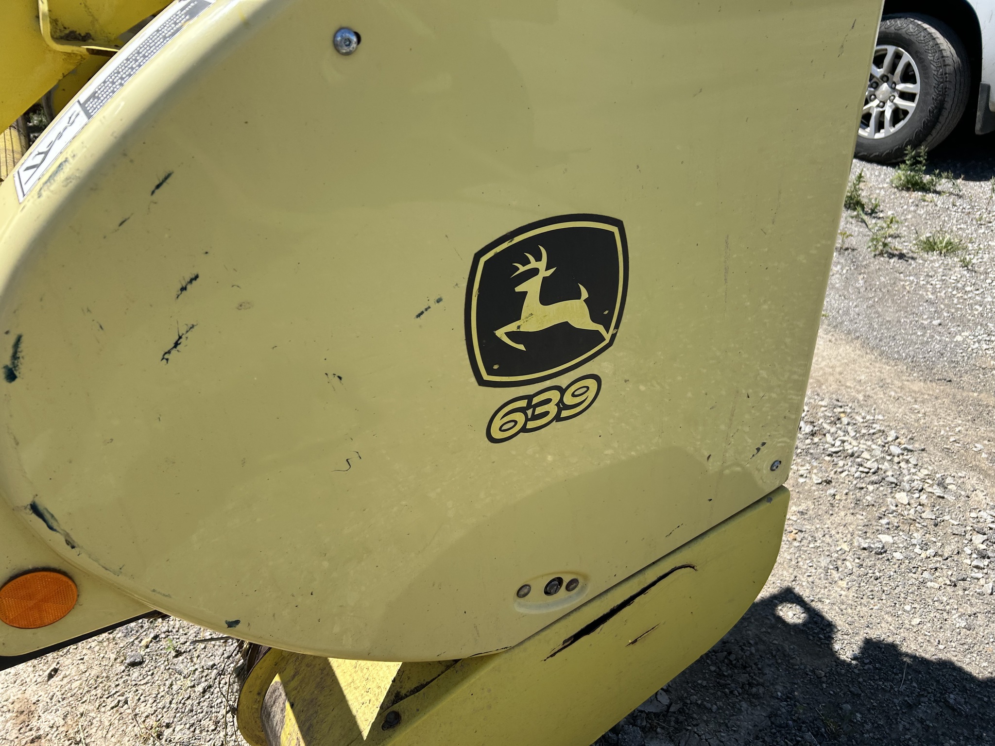 2016 John Deere 639 Image 7