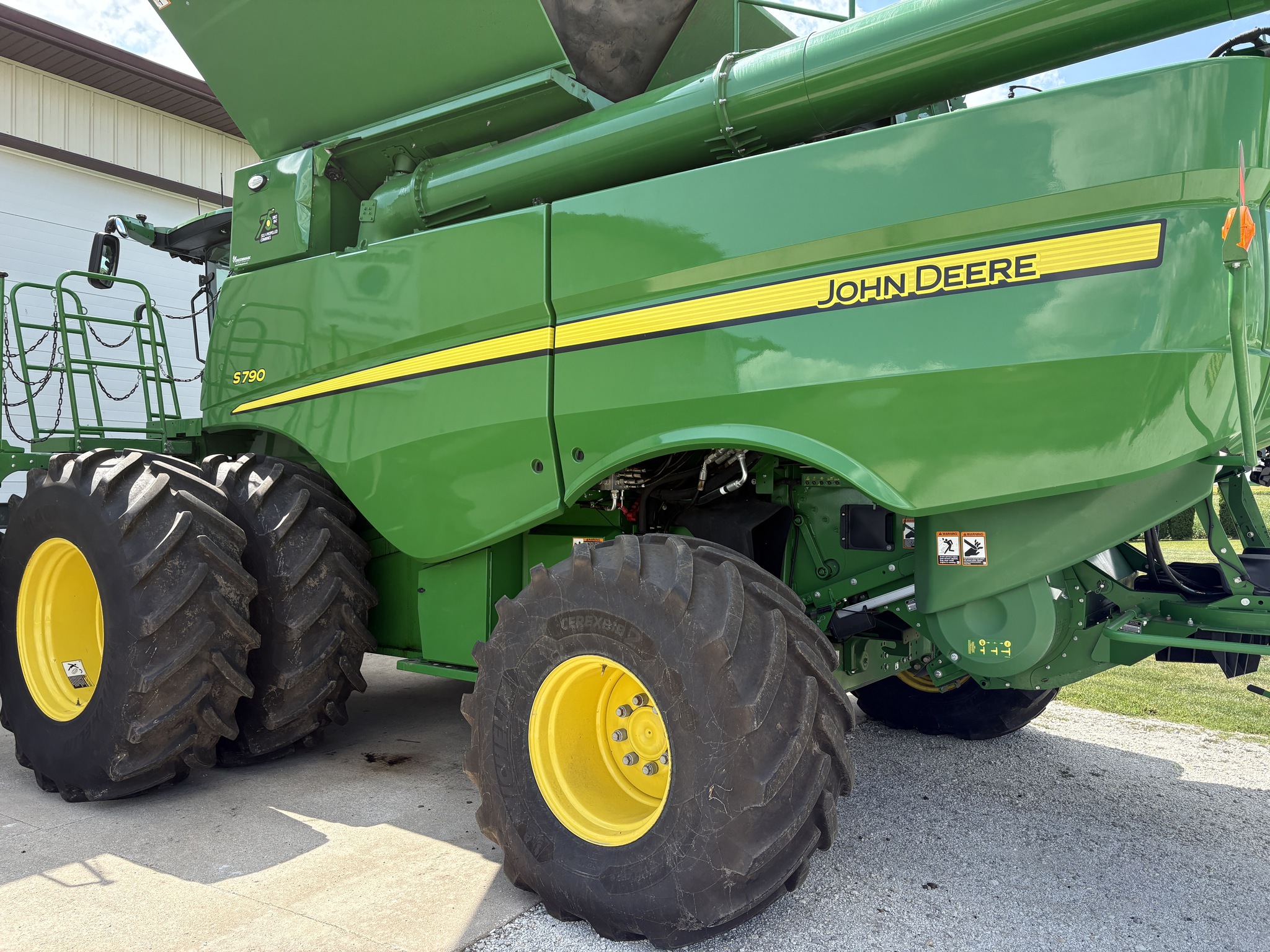 2022 John Deere S790 Image 1
