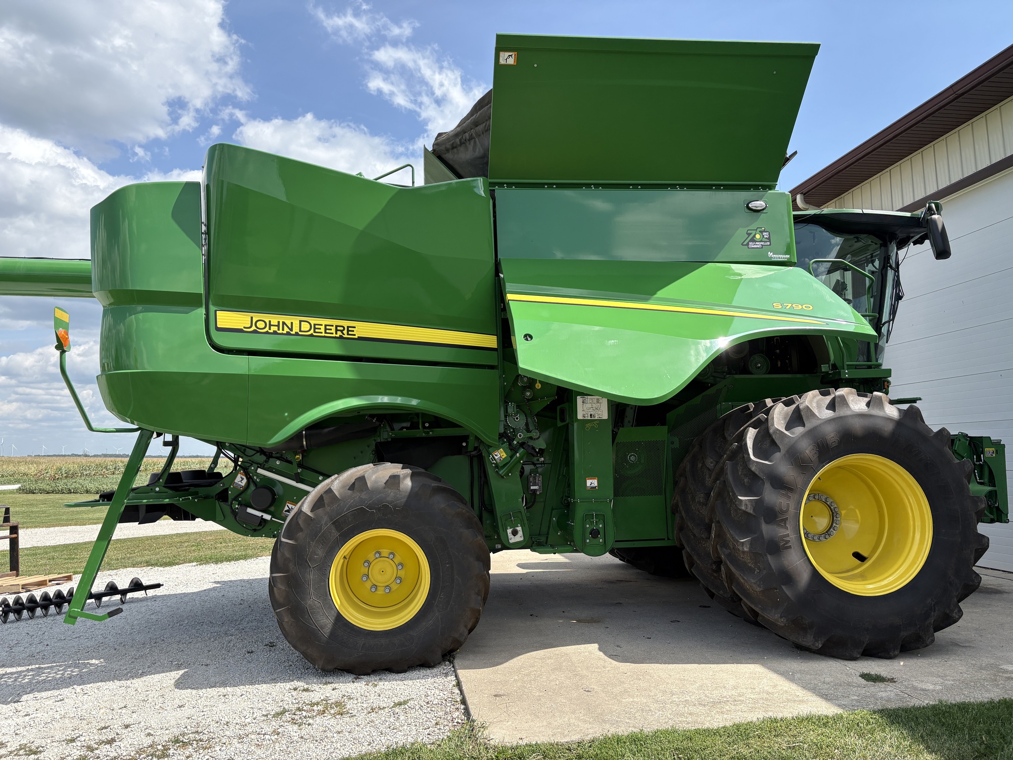 2022 John Deere S790 Image 4
