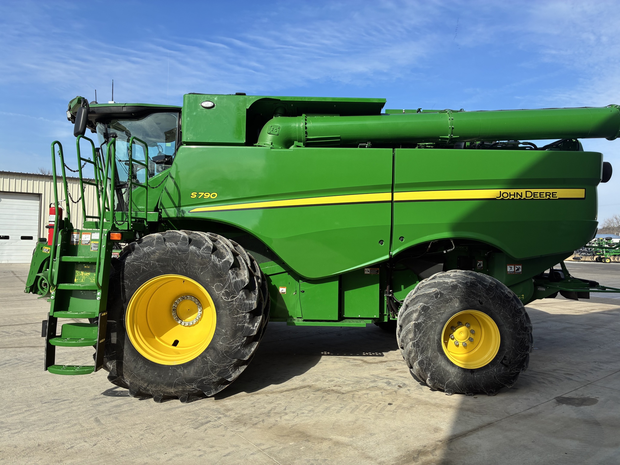 2022 John Deere S790 Image 6