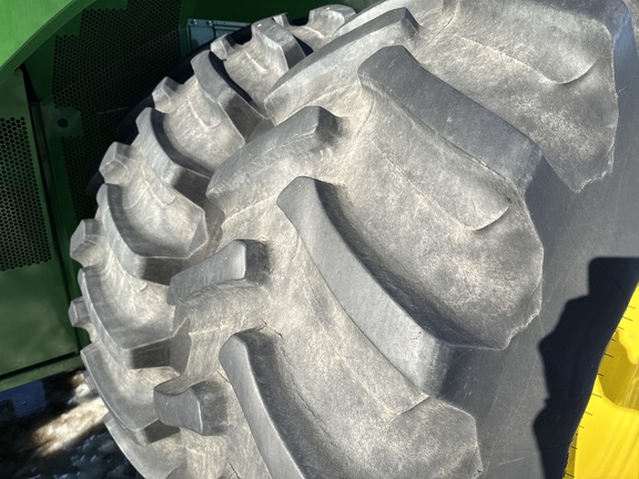 Used 2019 John Deere S780 Combines at Horizon Ag & Turf in Lloydminster, AB - Photo13