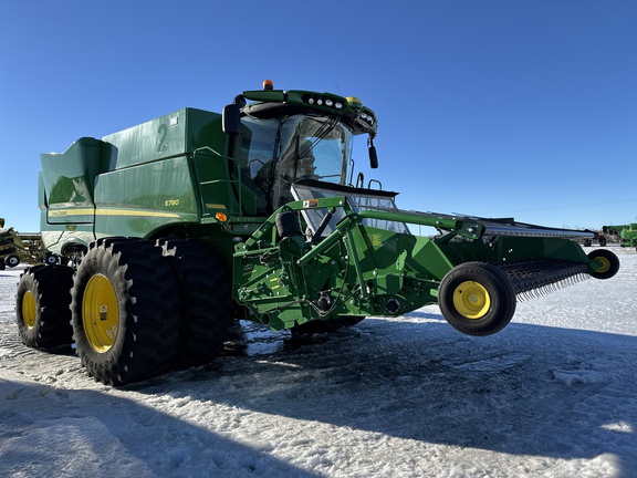  John Deere S780