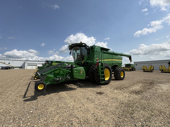 Used 2019 John Deere S780 Combines at Horizon Ag & Turf in Lloydminster, AB - Photo7