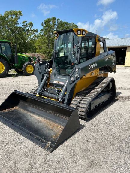2025 John Deere 333 P Image 2