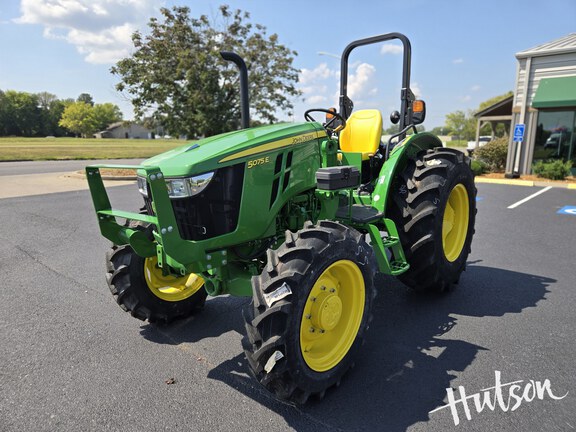 Photo of 2024 John Deere 5075E