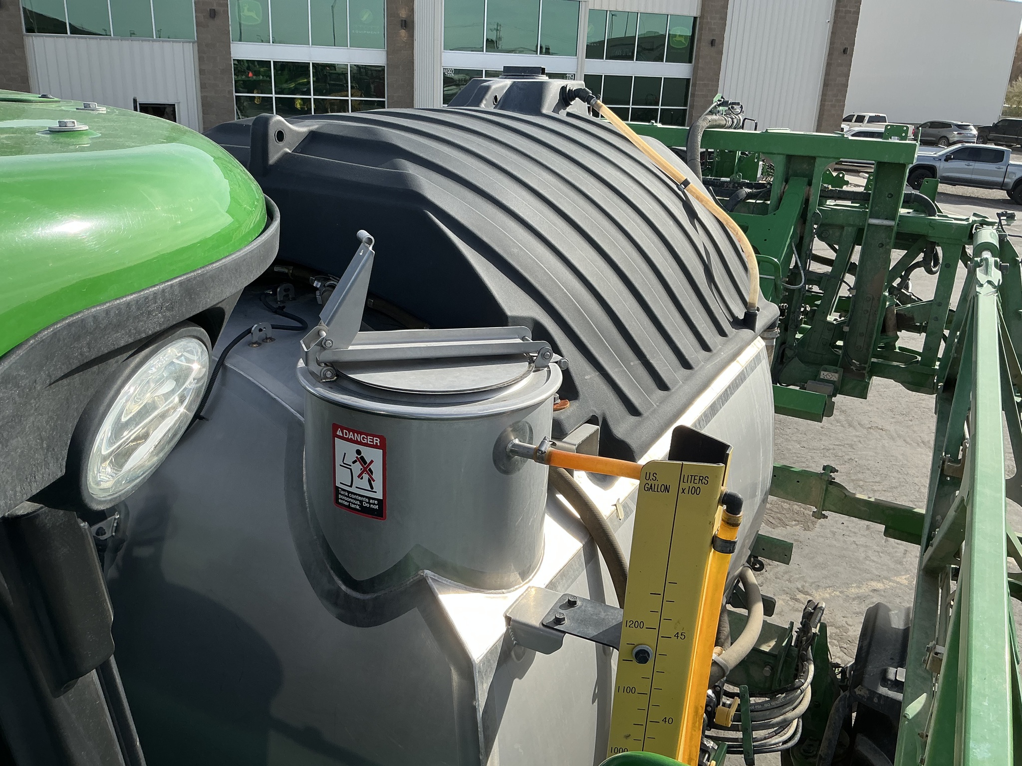 2020 John Deere R4044 Image 23