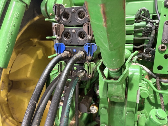 Photo of 2013 John Deere 8360R