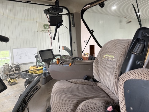 Photo of 2013 John Deere 8360R