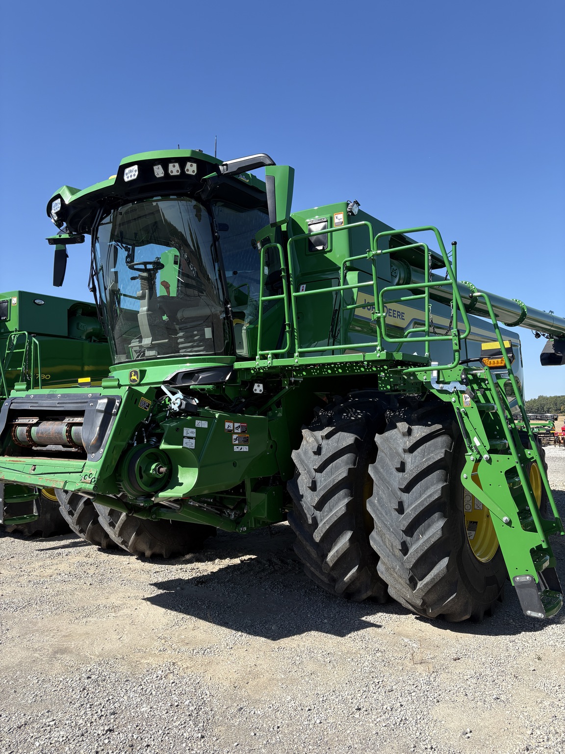 2025 John Deere S7 800 Image 1