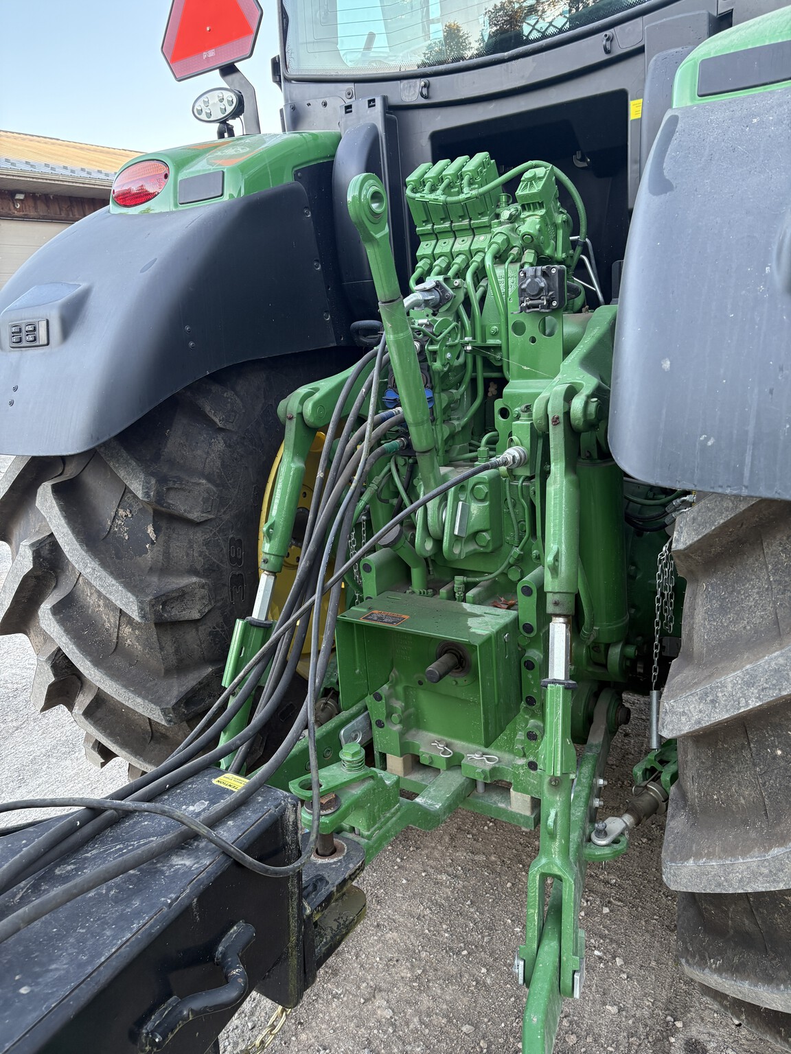 2022 John Deere 6R 250 Image 4