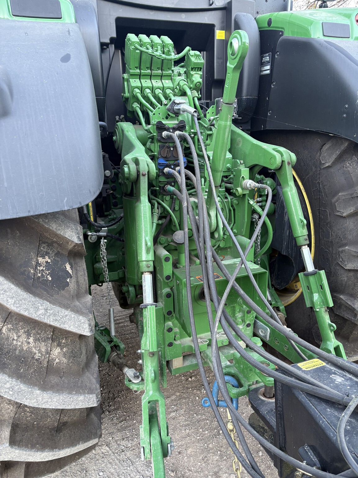 2022 John Deere 6R 250 Image 6