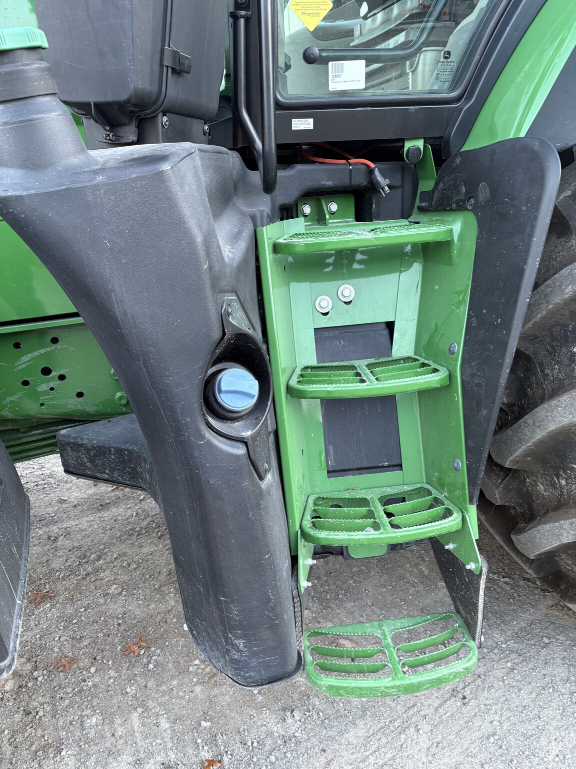 2022 John Deere 6R 250 Image 13