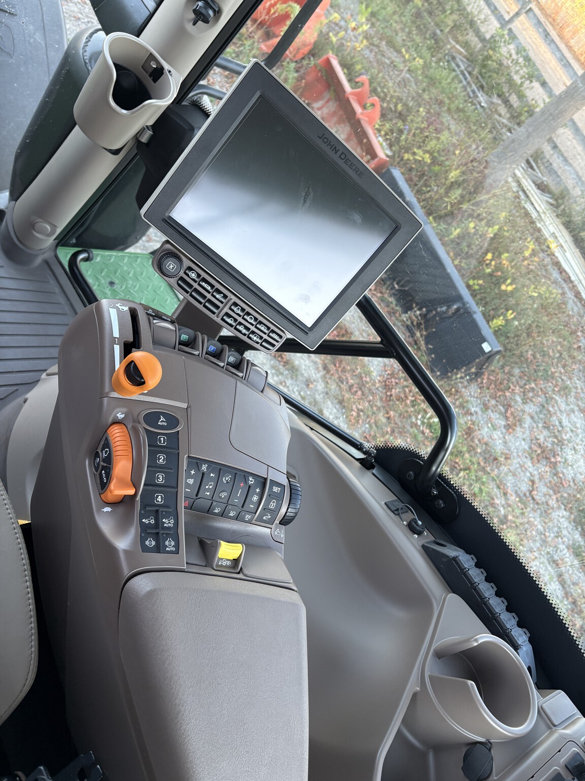 2022 John Deere 6R 250 Image 16