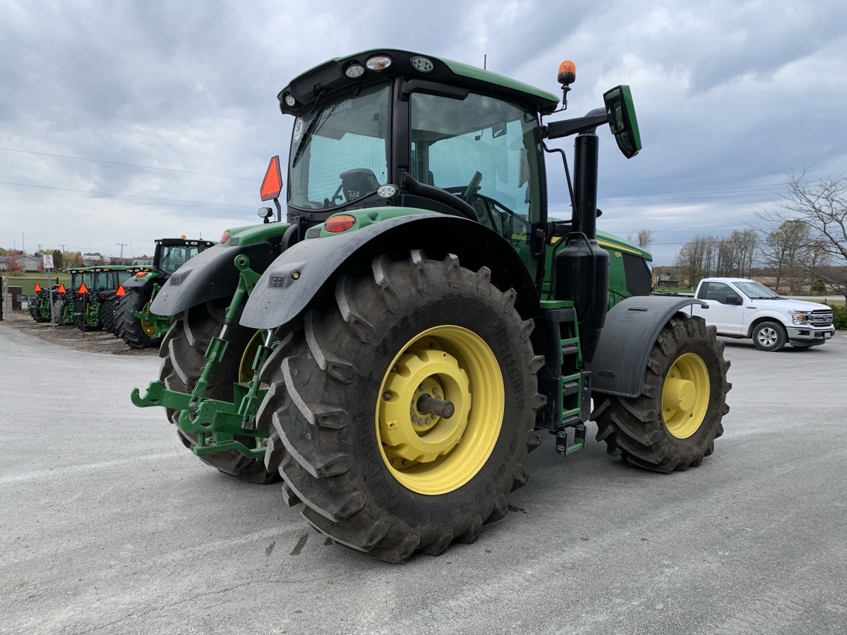 2022 John Deere 6R 250 Image 6