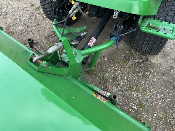 Used 2018 John Deere 1585 Commercial Front Mowers at Horizon Ag & Turf in Edmonton South, AB - Photo7