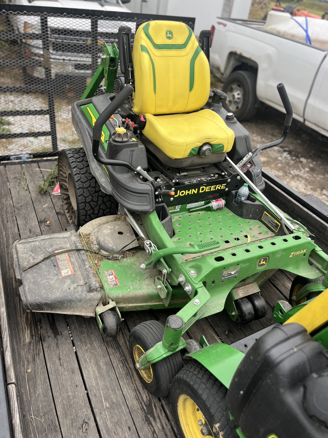 2024 John Deere Z930M Image 1