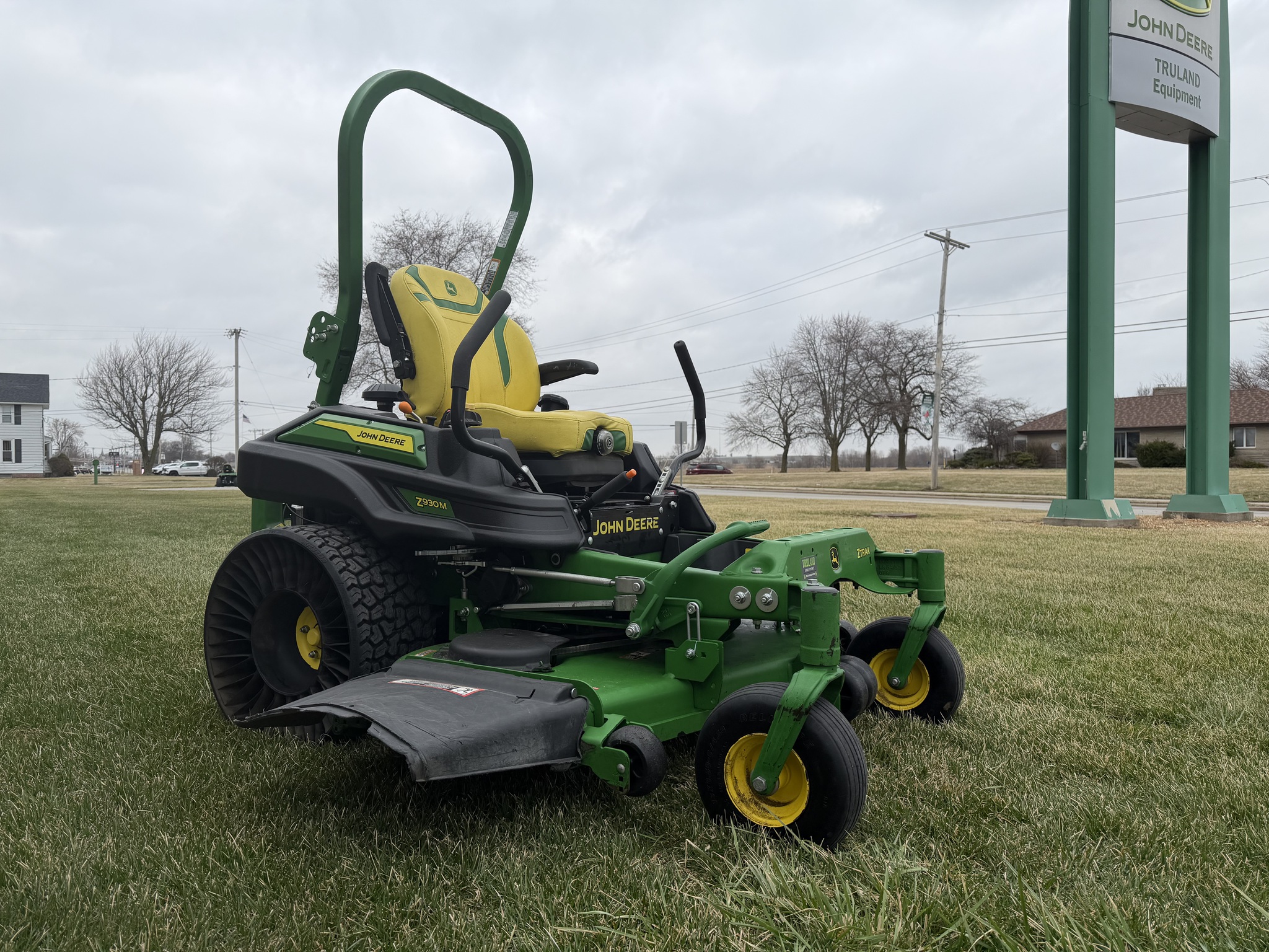 2024 John Deere Z930M Image 4
