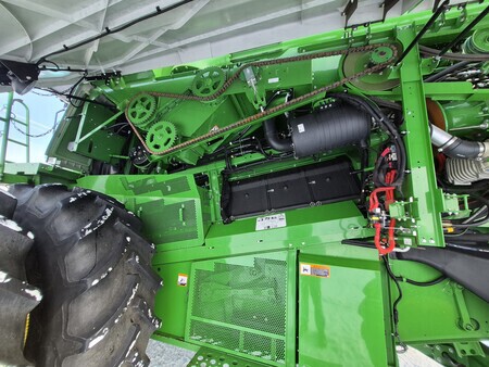 Used 2018 John Deere S780 Combines at Horizon Ag & Turf in St. Paul, AB - Photo18