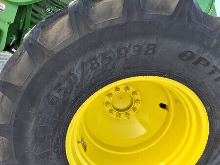 Used 2018 John Deere S780 Combines at Horizon Ag & Turf in St. Paul, AB - Photo21