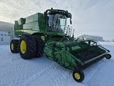  John Deere S780