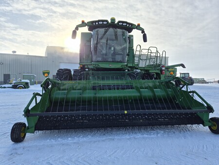 Used 2018 John Deere S780 Combines at Horizon Ag & Turf in St. Paul, AB - Photo10