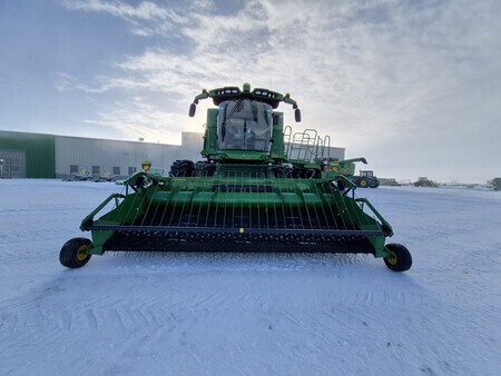 Used 2018 John Deere S780 Combines at Horizon Ag & Turf in St. Paul, AB - Photo12