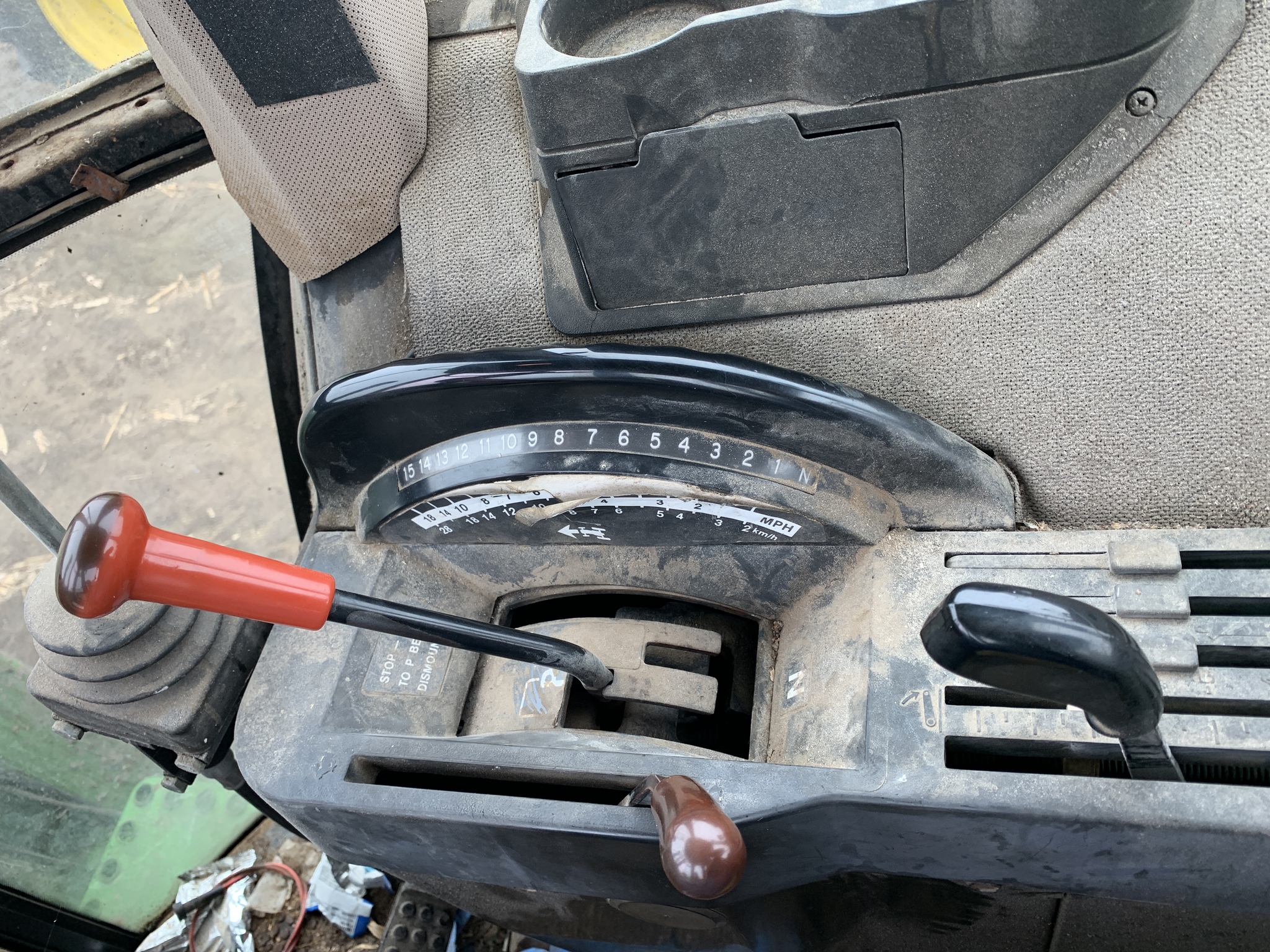 1990 John Deere 4755 Image 15