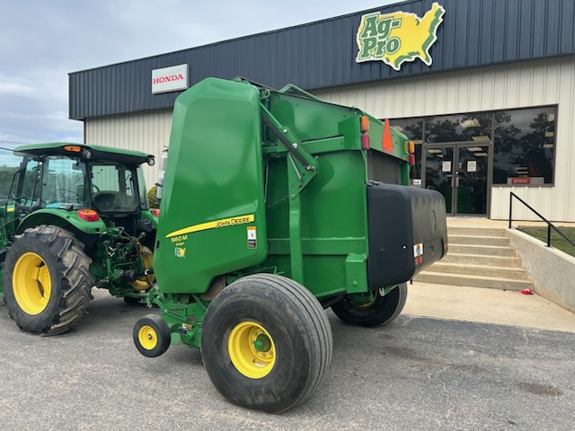 2018 John Deere 560M Image 4
