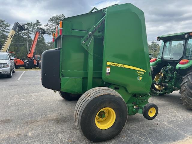 2018 John Deere 560M Image 5
