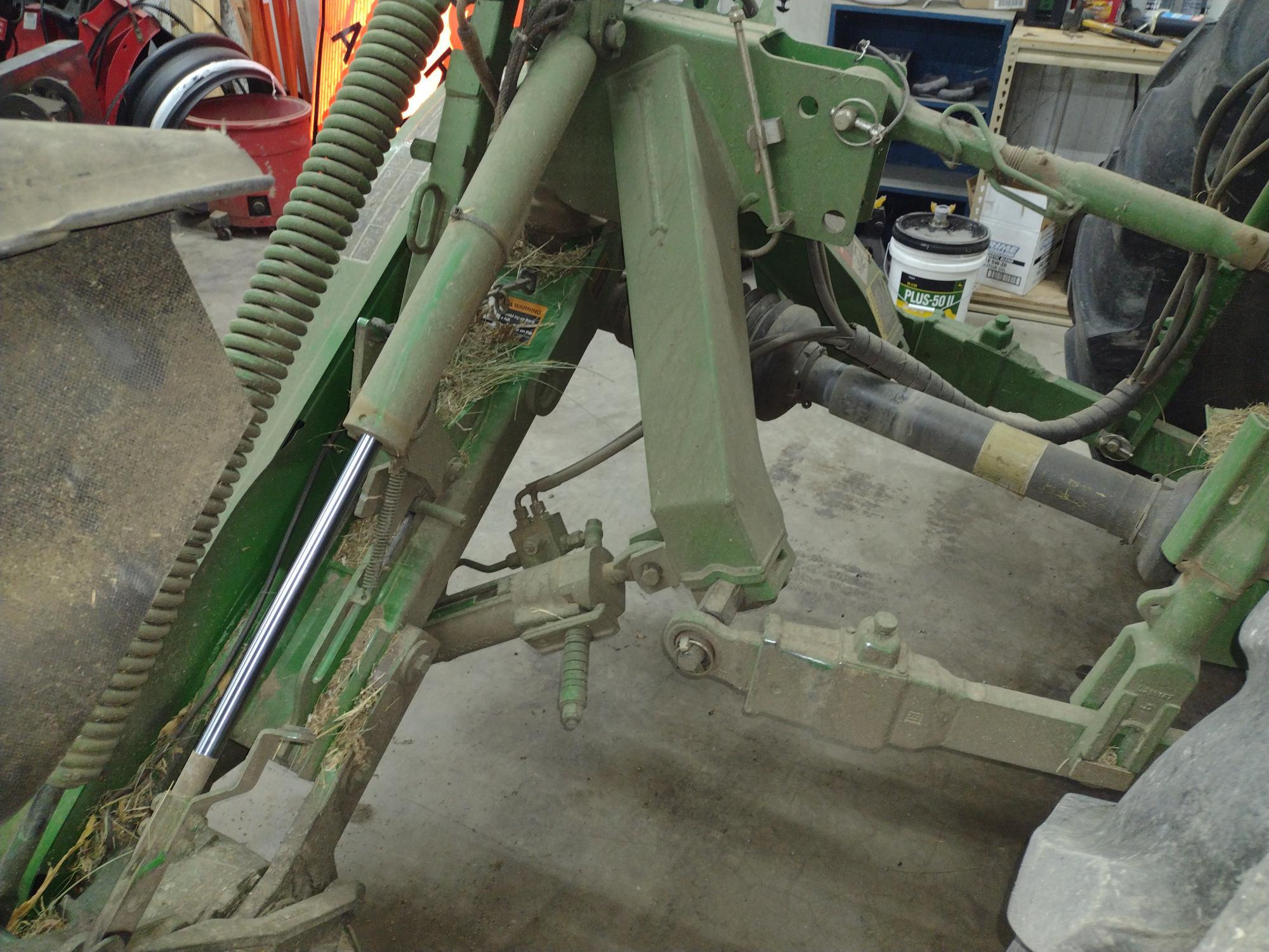 2022 John Deere R280 Image 2