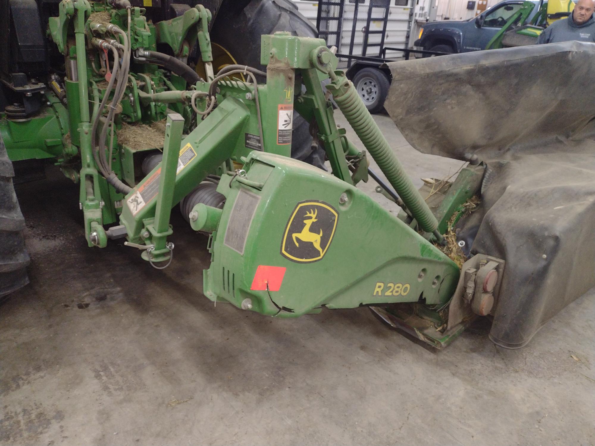 2022 John Deere R280 Image 6