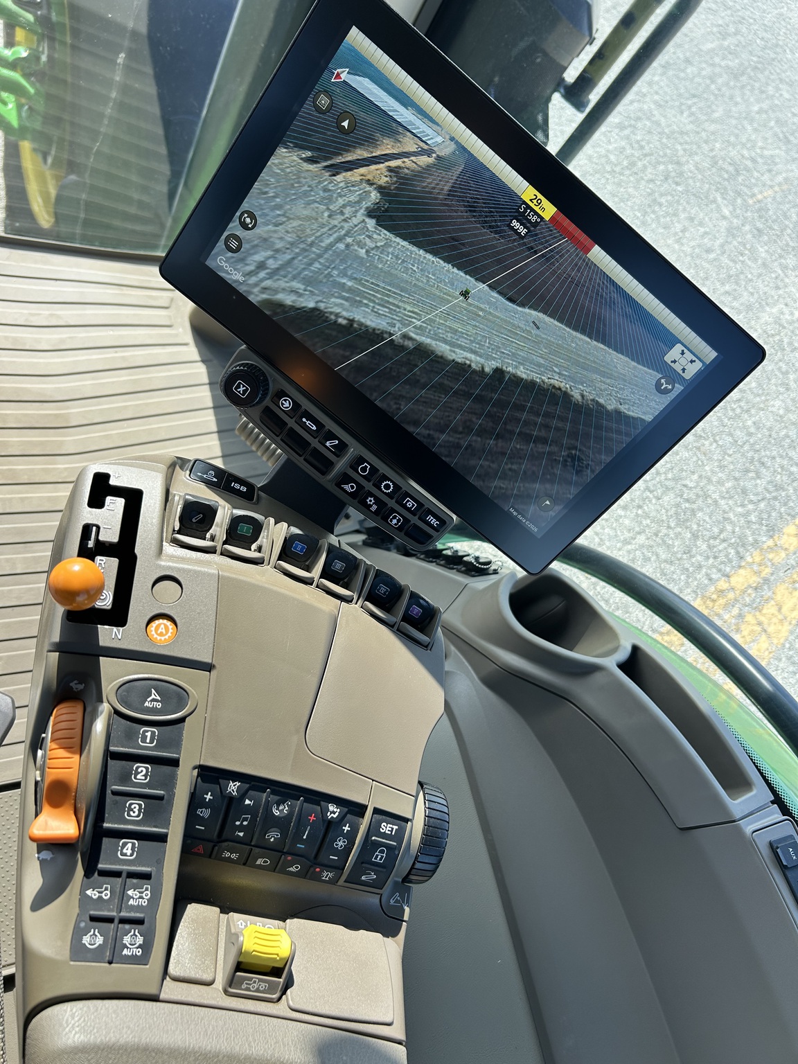 2024 John Deere 8R 310 Image 16