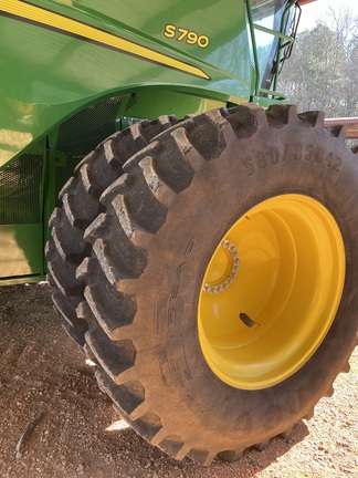 2022 John Deere S790