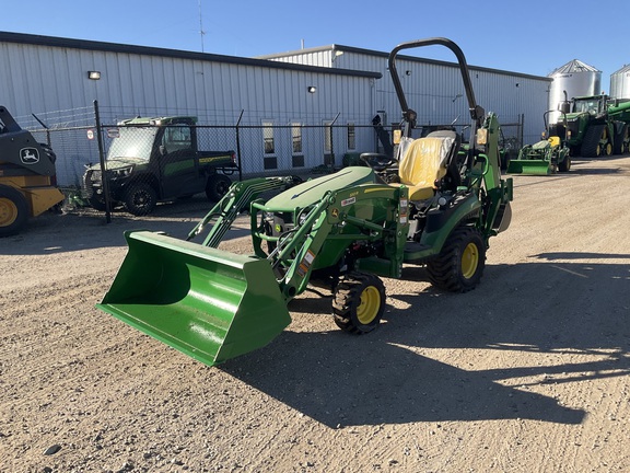 Photo of 2023 John Deere 1025R